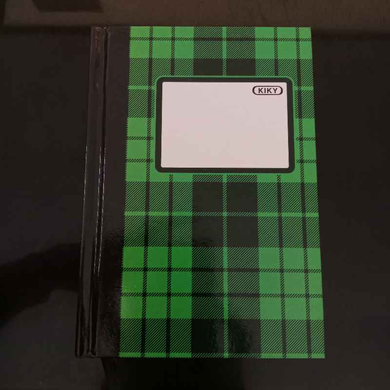 Buku Oktavo Kiky 300