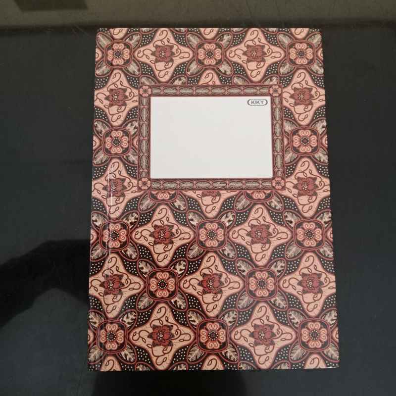 Buku Oktavo Kiky 100